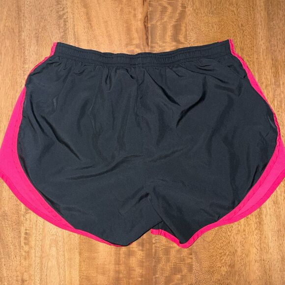 Nike North Face 3 Athletic Shorts Bundle Womens Medium Black Gray Tan - Picture 7 of 12